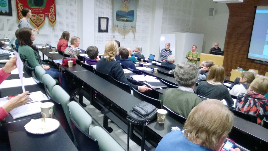 Universitetet i Tromsø arrangerte et kvensk revitaliseringsseminar i oktober. Til stede var rundt 50 språkbrukere, lærere, studenter, forskere og folk fra ulike organisasjoner og institusjoner som har kvensk i sitt arbeidsfelt. KUVA LIISA KOIVULEHTO