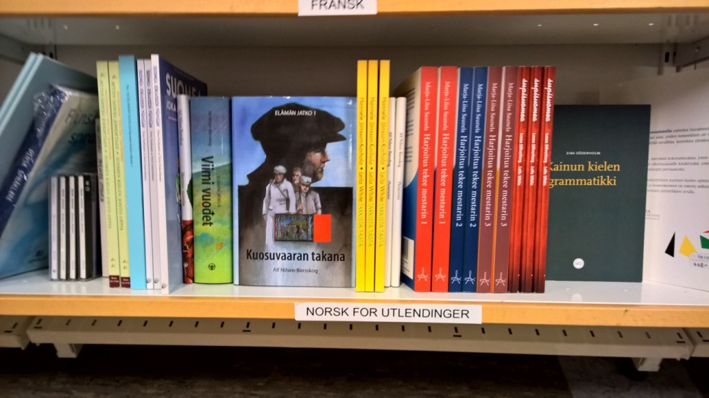 Kvensk litteratur har i flere måneder vært merket som "Norsk for utlendinger" på universitetetes bokhandel i Tromsø. KUVA ANONYM TIPSER