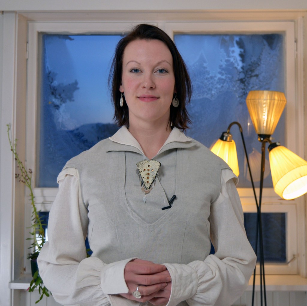 – Hvis språket skal overleve så må vi være modige og bruke språket i alle sammenhenger, ikke minst offentlig, sier Hilja Huru som har holdt tidenes første nyttårstale på kvensk.