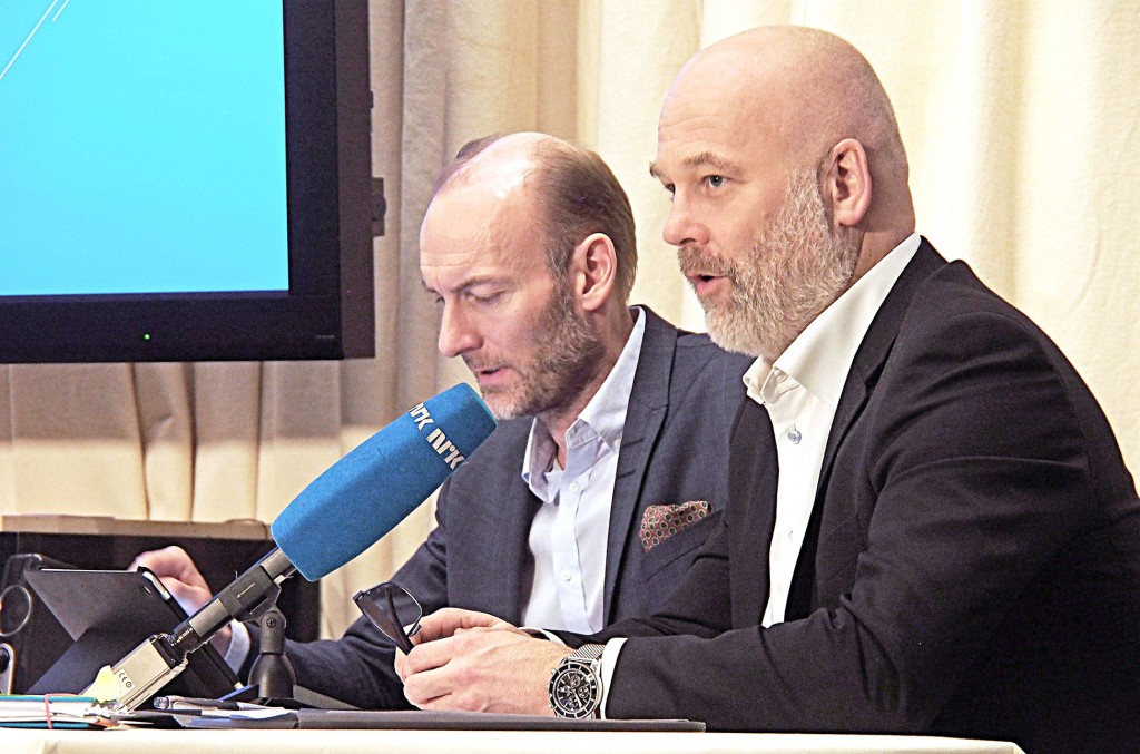 Leder i Mediemangfoldsutvalget Knut Olav Åmås og utvalgsmedlem, kringkastingssjef Thor Gjermund Eriksen.