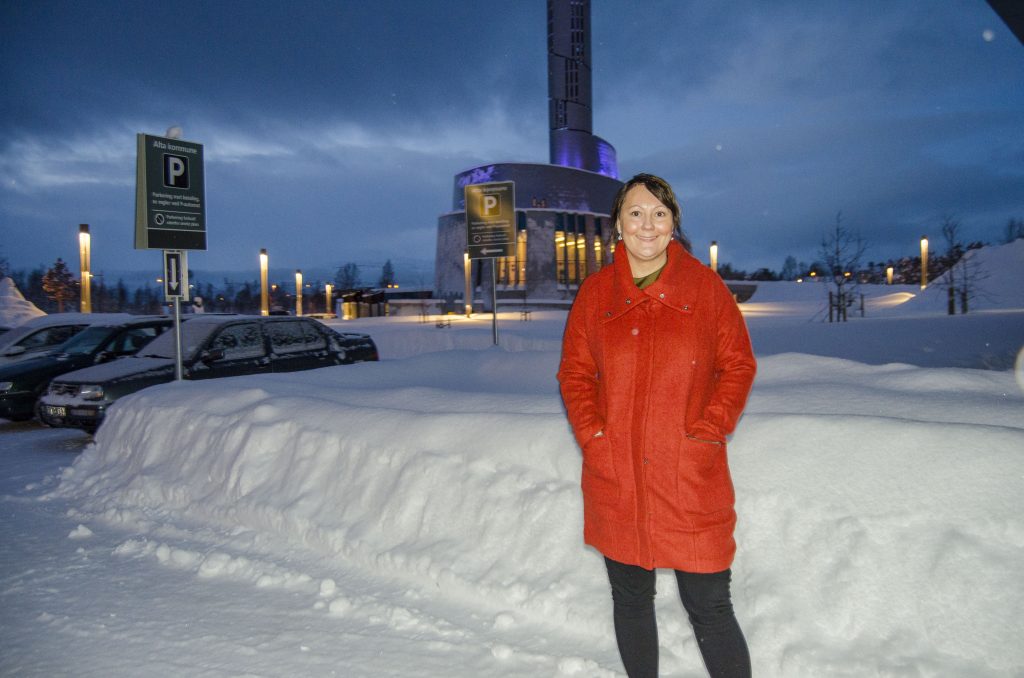 Artist Trine Strand ønsker å skape engasjement for det kvenske språket og kulturen med sin musikk. KUVA HEIDI NILIMA MONSEN