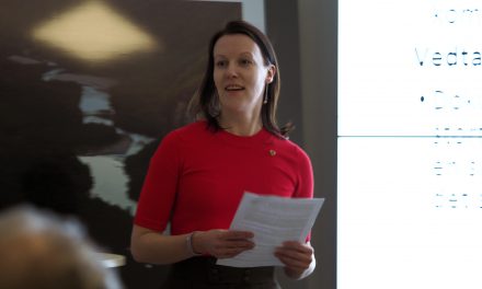 Ruijan kveeniliitto korjaa tiettoo norjalaistamispolitikista Isotingan kommisjuunii varten