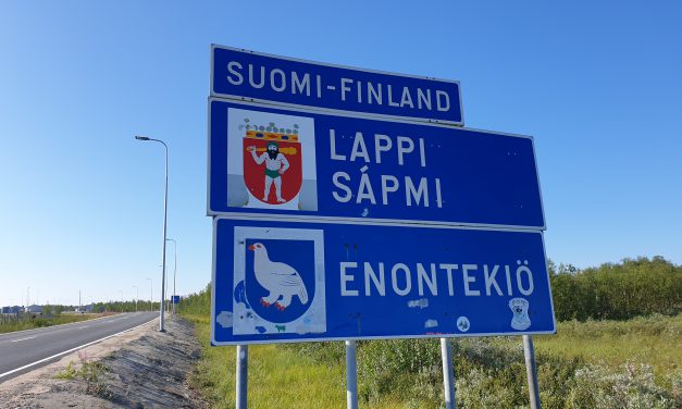 Gjeninnfører kontrollen