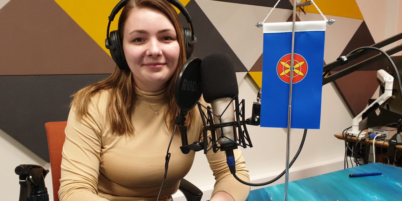 Ruijan Radio: Kvenflagg og ivrig ungdom