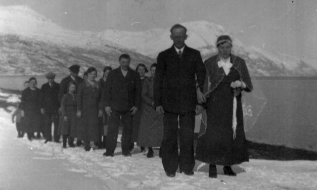 Villes vei til Ruija: «Samtidig viftet to tyske offiserer med evakueringsordre til beboerne på Falsnes»