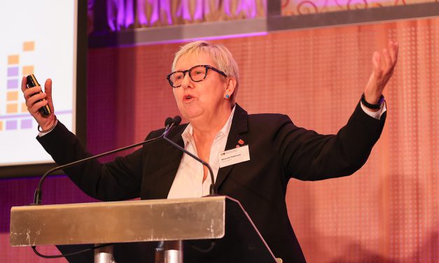 Ruijan Radio: Kivikylä, Buffy By og en politiker