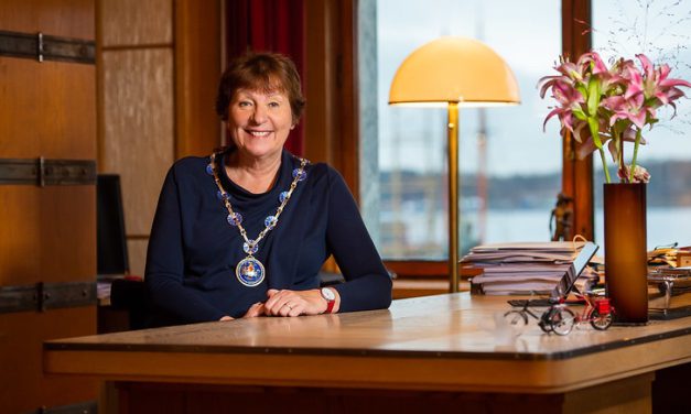 Oslo-ordføreren heiser kvenflagget