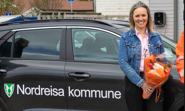 Mange nye biler, men kun ett språk