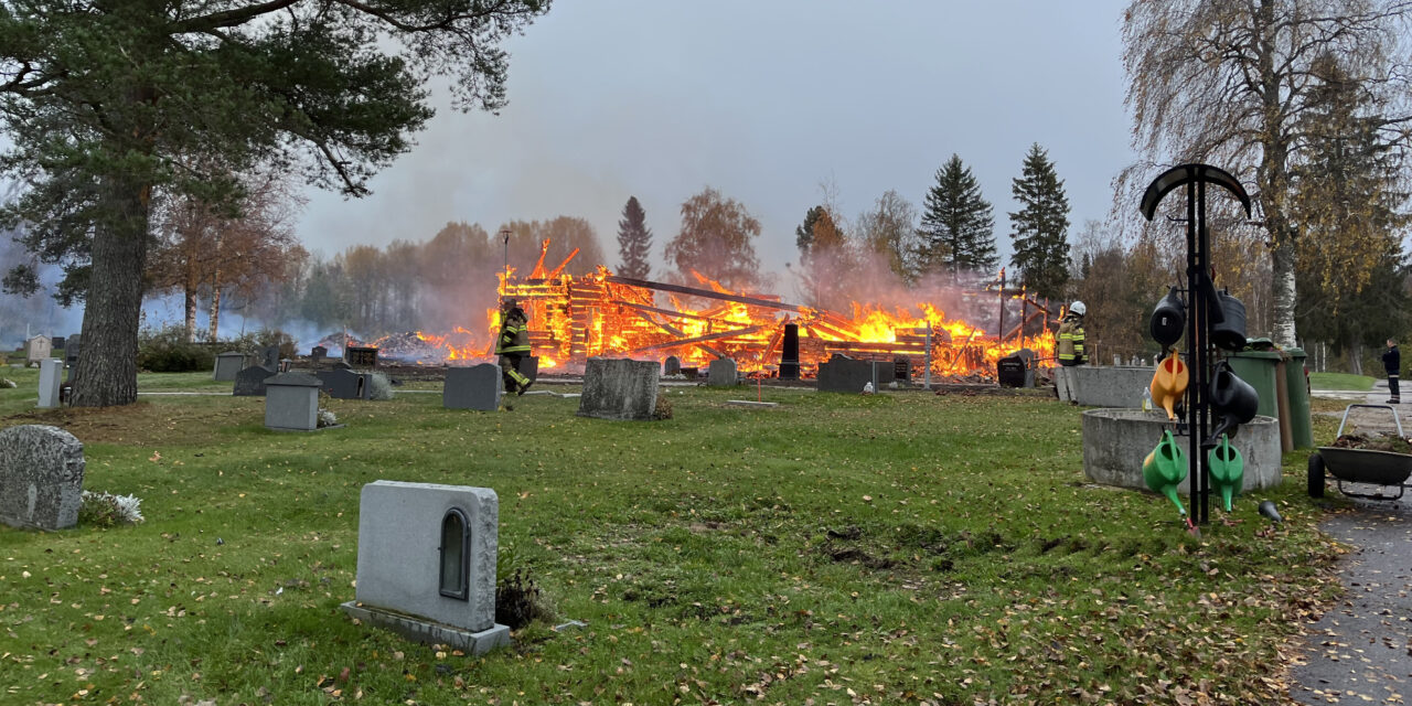 Kirken i Hietaniemi brant til grunne