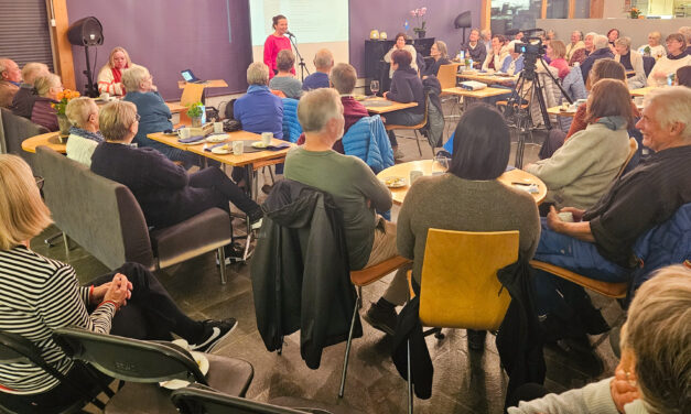 Stinn kven-brakke på museet