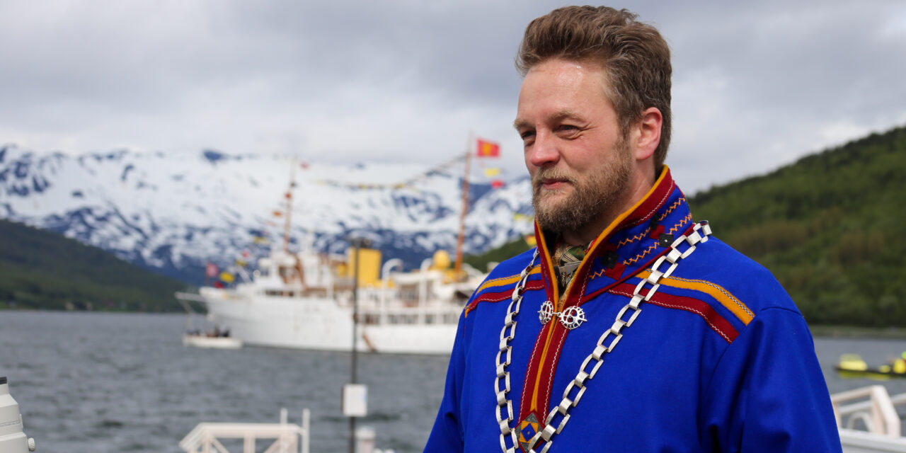 Ruijan Radio: Urfolksstatus og kar fra Lahti til Vadsø