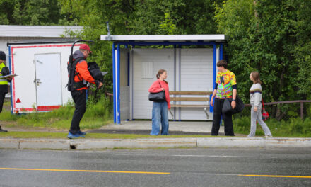 Ruijan radio: Høytidelige besøk og uhøytidelig sang