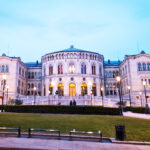 18 millioner fra den ene, null fra den andre