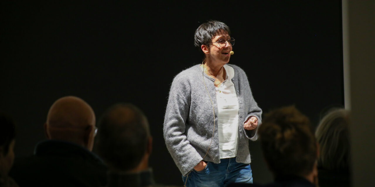 Hilde trenger flere hender