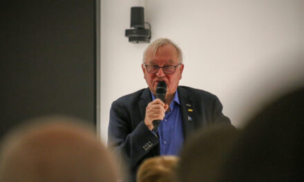 – Håper det vil bli en bestselger nå før jul