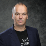 «Gir teateret driv, retning og stabilitet»