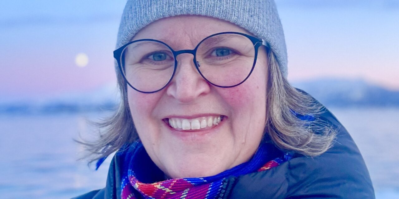 – Farger er terapi for meg