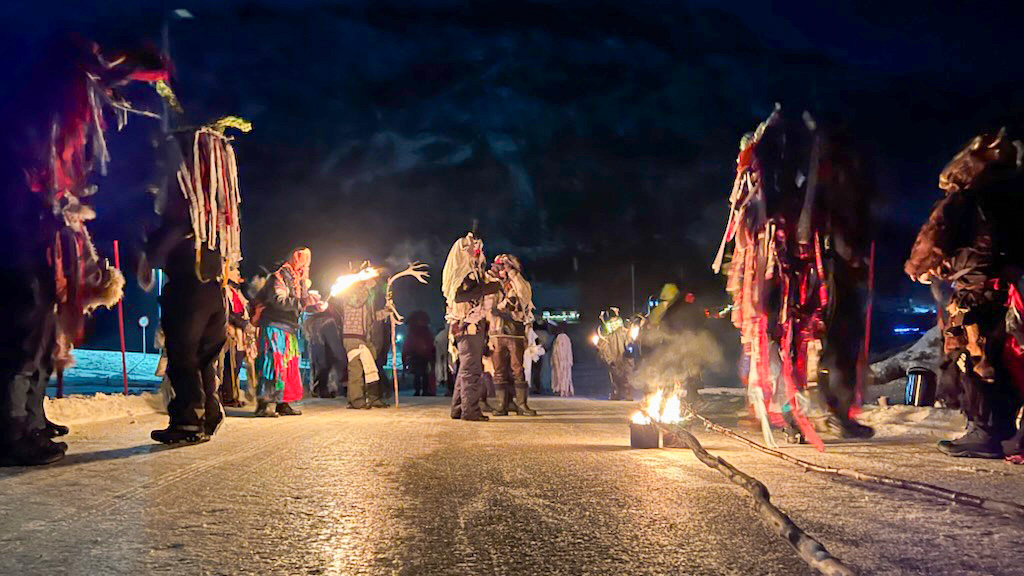 Skumle saker: Er julebukker, nuuttipukit og nyttårsnisser i slekt?