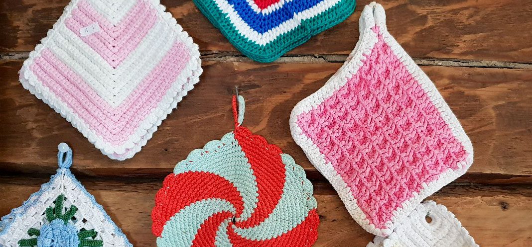 Fargerikt på kjøkkenet • Köökistä löyttyy färrii