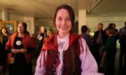 Å se boka bli teater: – De har forstått det viktigste